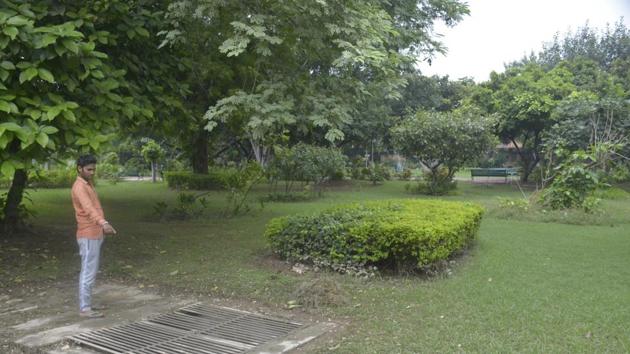 The resolution, though, will need to be examined and approved by east Delhi commissioner, Dilraj Kaur, before it can be implemented. (File Photo by Sakib Ali/Hindustan Times) The resolution, though, will need to be examined and approved by east Delhi commissioner, Dilraj Kaur, before it can be implemented. (File Photo by Sakib Ali/Hindustan Times)