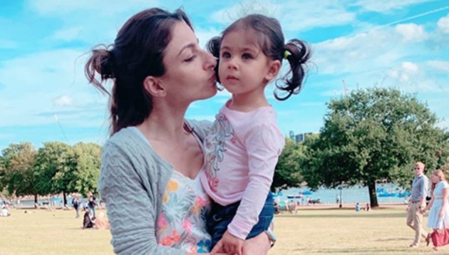 Soha and Kunal regularly post images of their daughter on Instagram.(sakpataudi/Instagram)