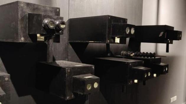 Created by Jules Richard Verascope in the late 1880s, the museum also shelters the world’s oldest 3D camera. This camera comprises dual lenses and a lever that allows one to manoeuvre it and take three dimensional photos. These cameras, which came to be known as stereoscopic cameras, were used way back in the first World War to take 3D photographs. (HT Photo)