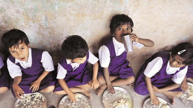 Dalit students at the primary school in Rampur in Ballia were also asked to bring their plates from home for the meals. (Representational image)(AFP)