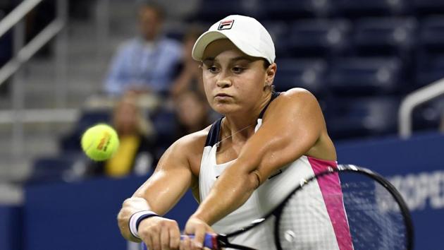 Aug 28, 2019; Flushing, NY, USA; Ashleigh Barty of Australia hits to Lauren Davis of the United States in the second round on day three of the 2019 U.S. Open tennis tournament at USTA Billie Jean King National Tennis Center. (USA TODAY Sports) Aug 28, 2019; Flushing, NY, USA; Ashleigh Barty of Australia hits to Lauren Davis of the United States in the second round on day three of the 2019 U.S. Open tennis tournament at USTA Billie Jean King National Tennis Center. (USA TODAY Sports)