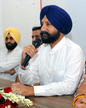 Sanaur MLA Harinderpal Singh Chandumajra(HT Photo) Sanaur MLA Harinderpal Singh Chandumajra(HT Photo)