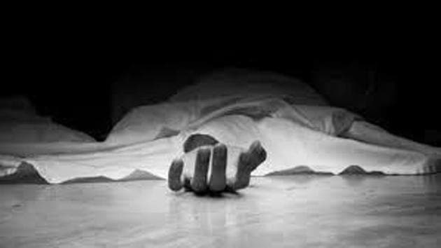 The woman who died was identified as Poonam. The two injured men were Chhote, Poonam’s husband, and Praveen, both aged 27.(HT FILE) The woman who died was identified as Poonam. The two injured men were Chhote, Poonam’s husband, and Praveen, both aged 27.(HT FILE)