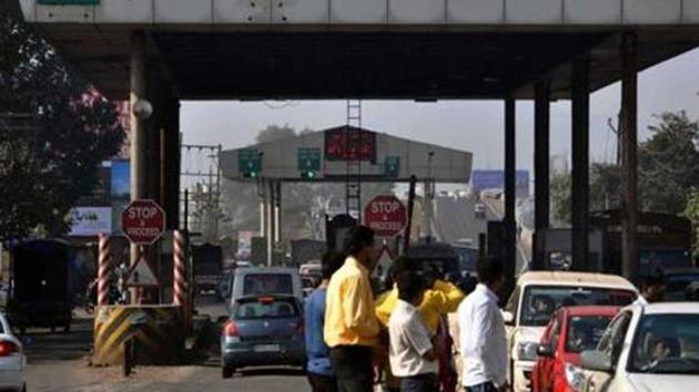 A man opened fire at a toll booth in Madurai. (HT file photo/ Representational Image) A man opened fire at a toll booth in Madurai. (HT file photo/ Representational Image)