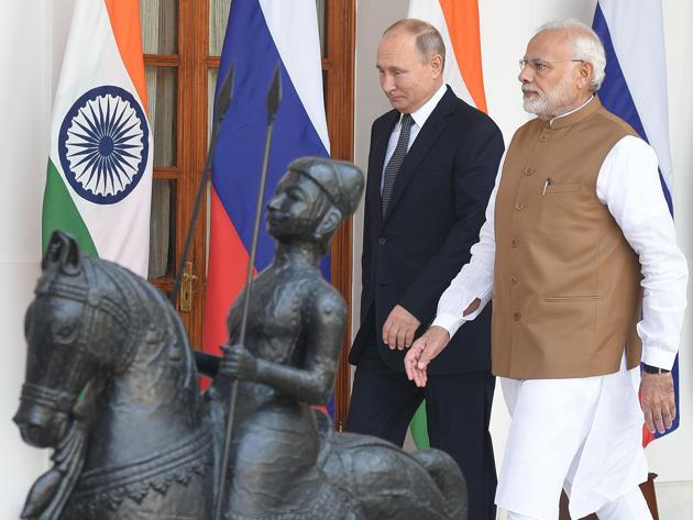 Prime Minister Narendra Modi with Russian President Vladimir Putin, New Delhi, 2018. Despite booming economic ties, the Russia-China relationship is marred by political suspicions and wariness. In the India-Russia case, it is the reverse(Sonu Mehta/HT PHOTO)