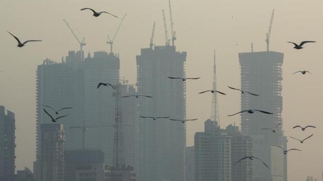The Brihanmumbai Municipal Corporation (BMC) is planning a bird park on a 10-acre plot (around 42, 000 square metres) at Pramod Mahajan Kala Park in Dadar (West). (Pratik Chorge/HT Photo) The Brihanmumbai Municipal Corporation (BMC) is planning a bird park on a 10-acre plot (around 42, 000 square metres) at Pramod Mahajan Kala Park in Dadar (West). (Pratik Chorge/HT Photo)