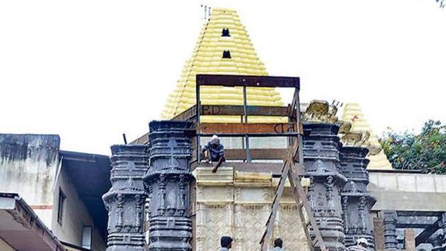 The 128-year-old mandal is environmentally conscious and their idol, a replica of the Bhau Rangari Ganpati, is made of crushed bamboo, papier mache and shadu (clay). (Ravindra Joshi/HT PHOTO) The 128-year-old mandal is environmentally conscious and their idol, a replica of the Bhau Rangari Ganpati, is made of crushed bamboo, papier mache and shadu (clay). (Ravindra Joshi/HT PHOTO)