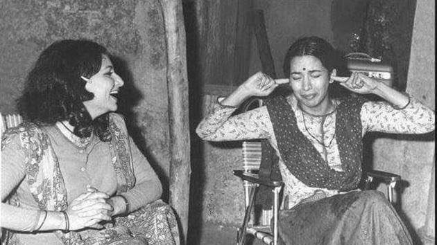 Shabana Azmi and Sharmila Tagore on the sets of Namkeen, a 1982 film directed by Gulzar.