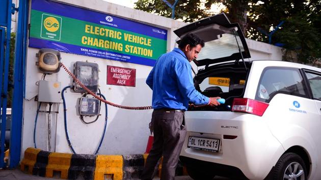 Some aggregator companies have already started to provide this service in satellite towns such as Ghaziabad and Gurugram. (Pradeep Gaur/ Mint) Some aggregator companies have already started to provide this service in satellite towns such as Ghaziabad and Gurugram. (Pradeep Gaur/ Mint)