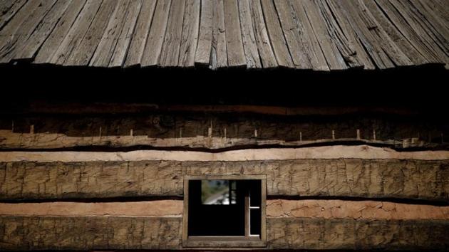 A replica of a house of enslaved people is seen at Monticello estate, home of Thomas Jefferson. The slaves also assisted white craftsmen hired for the building’s construction, with some becoming highly skilled workers in their own right - like John Hemmings, half-brother of Sally Hemings, a woman enslaved by Jefferson who had at least six children with him. (Carlos Barria / REUTERS) 