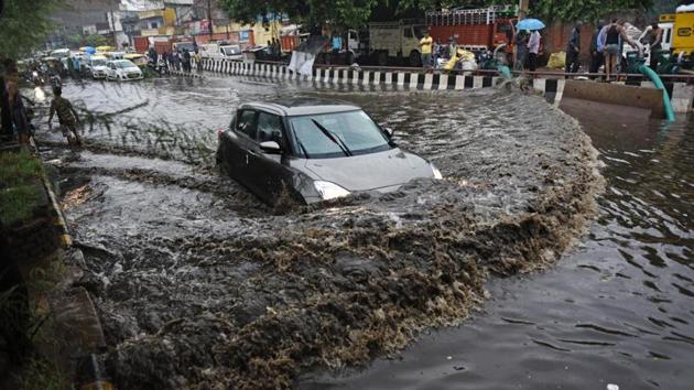 Car Tips: What to do if the silencer of the car is filled with water? This trick will save you from losing millions