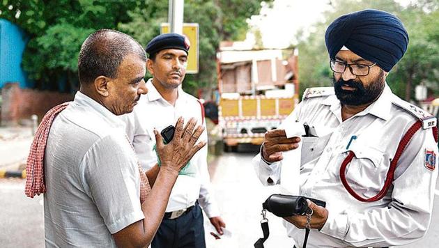 Prosecutions are likely to increase after ‘compounding challans’ details are notified (Arvind Yadav/HT Photo) Prosecutions are likely to increase after ‘compounding challans’ details are notified (Arvind Yadav/HT Photo)