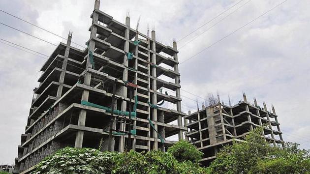 The Greater Noida authority has been struggling to recover around ₹7,500 crore from 203 builders. (HT Photo) The Greater Noida authority has been struggling to recover around ₹7,500 crore from 203 builders. (HT Photo)