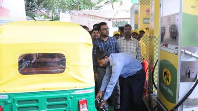 Ranchi, India - Aug. 23, 2019:CNG filling station after its launch in state capital station at Doranda in Ranchi, India, on Friday, August 23, 2019. (Photo by Diwakar Prasad/ Hindustan Times)(Diwakar Prasad/ HT File Photo)