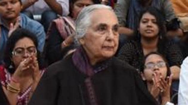 The JNU administration’s decision to ask Thapar to submit her CV for assessment for her continuation as professor emerita had drawn sharp criticism from various quarters.(Hindustan Times/Sushil Kumar)