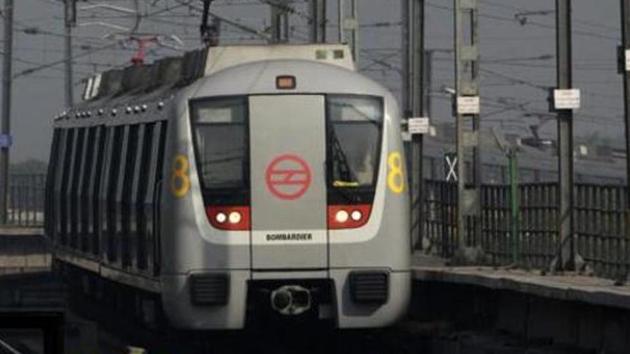 Services on the Delhi Metro’s Yellow Line were severely disrupted between Qutub Minar and Huda City Centre Metro stations on Monday evening.(HT File Photo)