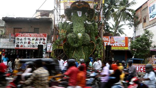 An idol of Lord Ganesha made up of Aloe Vera and weighing about 2.5 tonnes and 33ft high is kept for public viewing for the duration of Ganesh Chaturthi, in Chennai. (ANI) An idol of Lord Ganesha made up of Aloe Vera and weighing about 2.5 tonnes and 33ft high is kept for public viewing for the duration of Ganesh Chaturthi, in Chennai. (ANI)