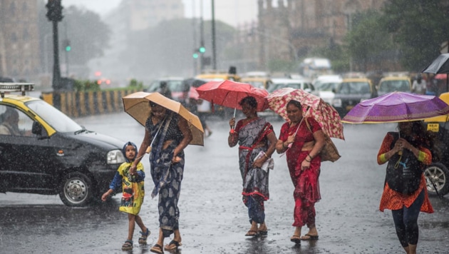Mumbai Rains highlights: Red alert issued in Mumbai