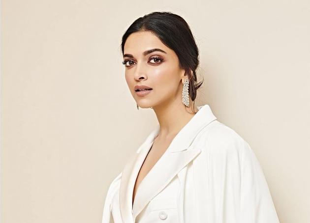 Deepika Padukone’s teacher says that she has a lovely, elegant voice. Deepika Padukone’s teacher says that she has a lovely, elegant voice.