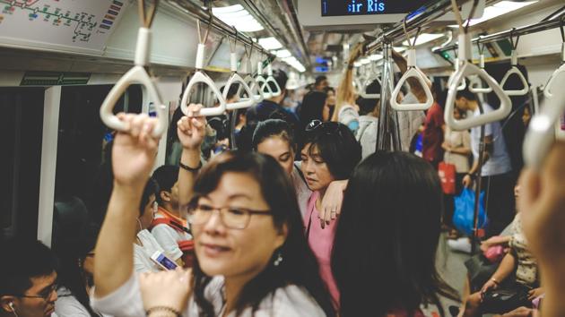 Women who had an hour-long commute were 29.1 percent more likely to leave their current job than if they had a 10 minute commute compared to 23.9 percent of men.(Unsplash)