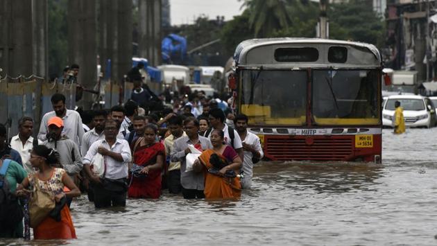 Water level has receded in almost all parts of Mumbai. NDRF teams are on alert and kept on stand by at Kurla, Parel and Andheri. Flight operations at Chhatrapati Shivaji Maharaj International Airport (CSMIA) here were affected for the second day with cancellation of 30 flights and another 118 getting delayed on Thursday. As per a live flight-tracking website, 14 incoming and 16 outbound flights were cancelled on Thursday. In addition, 118 flights were delayed, including 86 departure. (Kunal Patil / HT Photo) Water level has receded in almost all parts of Mumbai. NDRF teams are on alert and kept on stand by at Kurla, Parel and Andheri. Flight operations at Chhatrapati Shivaji Maharaj International Airport (CSMIA) here were affected for the second day with cancellation of 30 flights and another 118 getting delayed on Thursday. As per a live flight-tracking website, 14 incoming and 16 outbound flights were cancelled on Thursday. In addition, 118 flights were delayed, including 86 departure. (Kunal Patil / HT Photo)