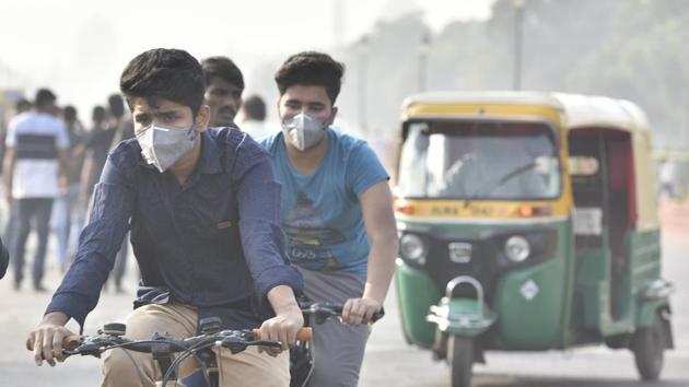 A lack of concerted global effort to tackle climate change risks further downward revisions in these scores, the survey stated. (Sonu Mehta/HT File PHOTO) A lack of concerted global effort to tackle climate change risks further downward revisions in these scores, the survey stated. (Sonu Mehta/HT File PHOTO)