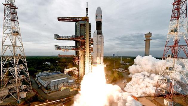 India's Geosynchronous Satellite Launch Vehicle Mk III-M1 blasts off carrying Chandrayaan-2 from the Satish Dhawan space centre at Sriharikota, India.(Reuters)