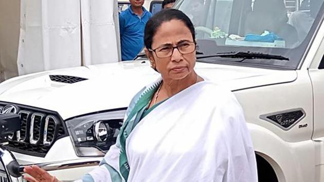 The West Bengal chief minister also attacked the centre for its decision to abrogate the article 370 which bifurcated the state of Jammu and Kashmir. (ANI Photo) The West Bengal chief minister also attacked the centre for its decision to abrogate the article 370 which bifurcated the state of Jammu and Kashmir. (ANI Photo)