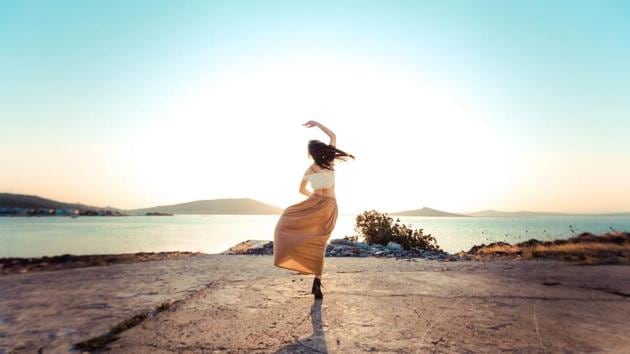 Native Hawaiians who participated in a blood-pressure-lowering programme incorporating their cultural dance of hula lowered their blood pressure more than those who received standard education on diet and exercise.(Unsplash)