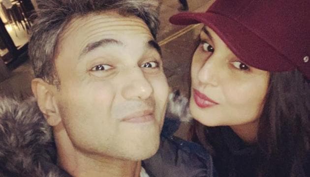 Huma Qureshi is rumoured to be dating Pati Patni Aur Woh director Mudassar Aziz. Huma Qureshi is rumoured to be dating Pati Patni Aur Woh director Mudassar Aziz.