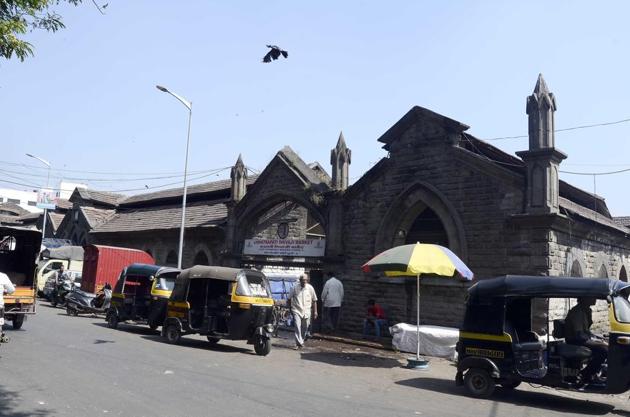 Shivaji market in Camp has seen little upkeep or maintenance. (HT Photo) Shivaji market in Camp has seen little upkeep or maintenance. (HT Photo)