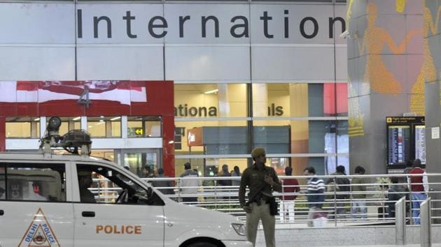 Central Industrial Security Force (CISF) on Saturday caught a man who had allegedly edited his flight ticket to gain entry into the Delhi airport’s Terminal-3 (T-3) to see off his mother travelling to Srinagar.(Hindustan Times) Central Industrial Security Force (CISF) on Saturday caught a man who had allegedly edited his flight ticket to gain entry into the Delhi airport’s Terminal-3 (T-3) to see off his mother travelling to Srinagar.(Hindustan Times)