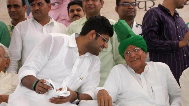 The representatives of a dozen odd Khaps have written a letter to Jannayak Janata Party(JJP) leader Dushyant Chautala and have asked him to clear his stand over reconciliation in the Chautala family.(HT Photo)