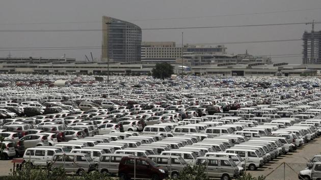 Cheap labour has been a major driver of the auto sector. Auto ancillary units in Haryana are organised in an inverted pyramid --large assemblies at the top, SMEs in the middle, and small factories at the bottom. While Carterpuri is home to multiple categories of workers, the vast majority are casual and contract workers. Being told that they were being retrenched and would be called when work came is a common tale. (Parveen Kumar / HT Archive)