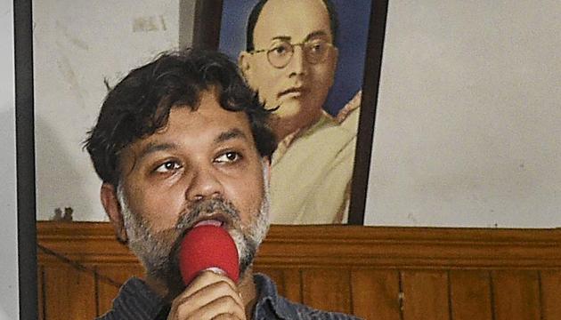 National Award-winning director Srijit Mukherji during the trailer release of his upcoming film Gumnaami at All India Forward Bloc office, in Kolkata.(PTI)