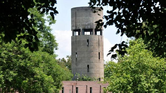 Six overhead water tanks in Chandigarh have been non-functional for the past 30 years. Ravi Kumar/HT(Representative image/HT PHOTO) Six overhead water tanks in Chandigarh have been non-functional for the past 30 years. Ravi Kumar/HT(Representative image/HT PHOTO)