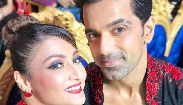 Urvashi Dholakia and ex boyfriend Anuj Sachdeva return to Nach Baliye 9 as wild card entries.