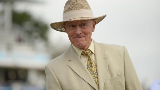 Geoffrey Boycott looks on(Getty Images)