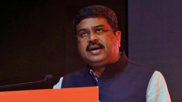 India's Oil Minister Dharmendra Pradhan speaks at the 8th Asian Ministerial Energy Roundtable in Abu Dhabi.(Reuters photo) India's Oil Minister Dharmendra Pradhan speaks at the 8th Asian Ministerial Energy Roundtable in Abu Dhabi.(Reuters photo)