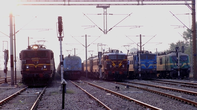The outstation trains on Central and Western Railway include Rajdhani, Shatabdi and other intercity trains.(HT image) The outstation trains on Central and Western Railway include Rajdhani, Shatabdi and other intercity trains.(HT image)