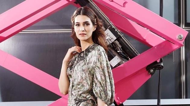 Kriti Sanon showcased the Coach Spring Summer 2020 collection at the New York Fashion Week she and left many stunned.(Instagram) Kriti Sanon showcased the Coach Spring Summer 2020 collection at the New York Fashion Week she and left many stunned.(Instagram)