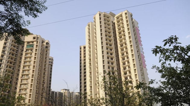 Shivpuri approached the local district consumer forum in 2013, complaining about the delay in getting possession and the lack of facilities and amenities promised by the builder in the brochure, such as a grand entrance lobby, terrace garden, swimming pool, health club and gym, among others. (HT image) Shivpuri approached the local district consumer forum in 2013, complaining about the delay in getting possession and the lack of facilities and amenities promised by the builder in the brochure, such as a grand entrance lobby, terrace garden, swimming pool, health club and gym, among others. (HT image)