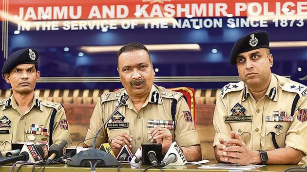 Director General of Police Dilbagh Singh (C) along with Inspector General of Police Kashmir Swayam Prakash Pani (R) are seen during a press conference at Police control room, in Srinagar, India, September 11, 2019. ((Photo by Waseem Andrabi / Hindustan Times)) Director General of Police Dilbagh Singh (C) along with Inspector General of Police Kashmir Swayam Prakash Pani (R) are seen during a press conference at Police control room, in Srinagar, India, September 11, 2019. ((Photo by Waseem Andrabi / Hindustan Times))