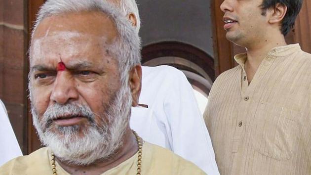 BJP leader and former Union minister Swami Chinmayanand has been quizzed by the SIT for around seven hours in connection with a law student’s allegation that he raped her, his counsel said on Friday.(HT File Photo)