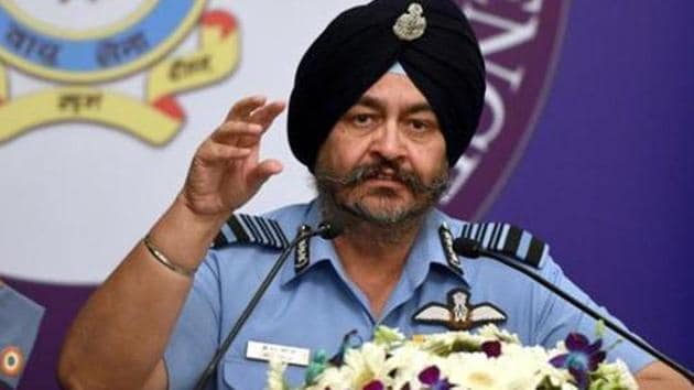 In March 2016, Air Chief Marshal BS Dhanoa (then vice chief) admitted that IAF did not have a sufficient number of warplanes to fight a two-front war with China and Pakistan, drawing attention to the sharp drawdown of India’s fighter fleet.(Sonu Mehta/HT PHOTO)