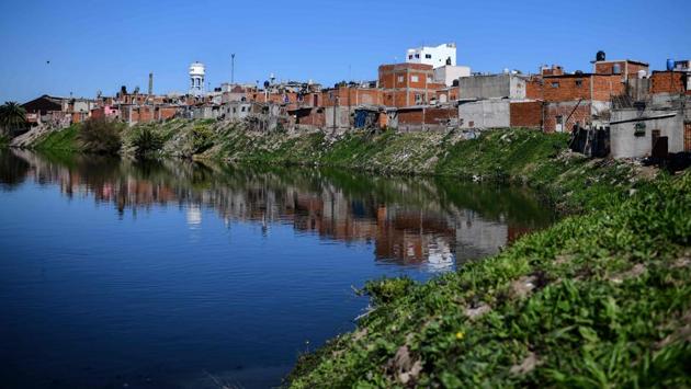 A view of the Villa 21-24 shantytown, where Dagna Aiva’s soup kitchen feeds people hit hard by the economic crisis in Buenos Aires. Aiva feeds 200 people a day from those steaming pots in Villa 21-24, the urban coalface of Argentina’s economic crisis. (Ronaldo Schemidt / AFP)