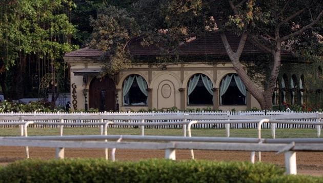 A big part of the appeal of institutions like Gallops, at the Mahalaxmi Racecourse, is the old-world charm of everything from their menus to their decor and kindly, old-fashioned waiters.(HT File Photo)