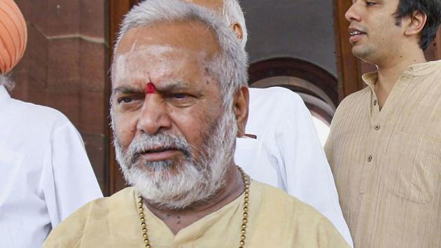 A special investigation team (SIT) formed to probe a law student’s rape allegations against Swami Chinmayanand grilled the former union minister for eight hours(PTI)