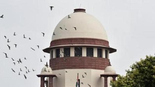 The Supreme Court on Friday referred its March 2018 verdict banning automatic arrests in cases involving crimes against underprivileged classes to a three-judge bench.(Sonu Mehta/HT PHOTO)