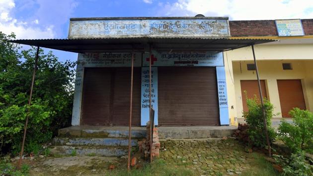 The spot where Ramavtar and Raju were attacked. Someone called Sushil Kumar, the village head from here but even he failed to rescue the two men from the mob. “Some of us carried one of the brothers to a nearby shop and pulled the shutters down, but the mob broke in and dragged him out. I got beaten up myself,” said Kumar. (Amal KS / HT Photo) The spot where Ramavtar and Raju were attacked. Someone called Sushil Kumar, the village head from here but even he failed to rescue the two men from the mob. “Some of us carried one of the brothers to a nearby shop and pulled the shutters down, but the mob broke in and dragged him out. I got beaten up myself,” said Kumar. (Amal KS / HT Photo)